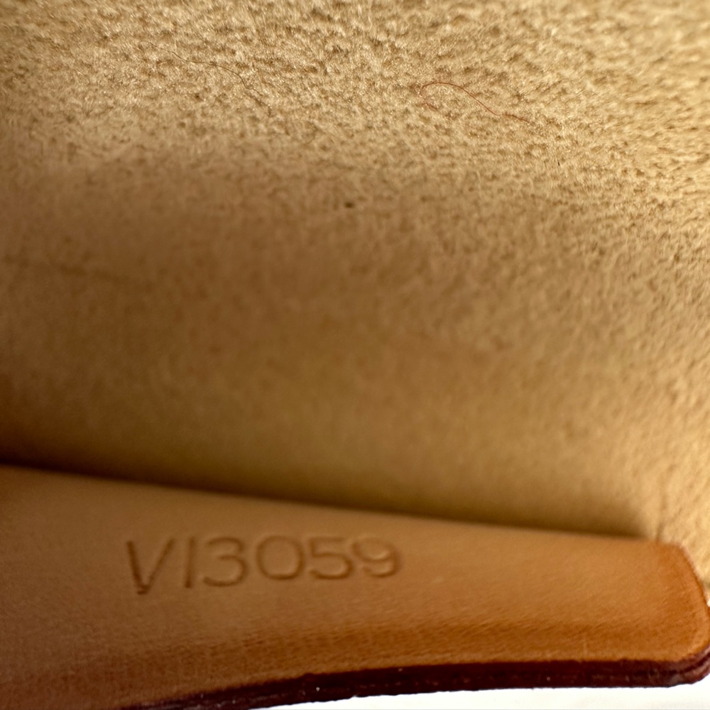 Louis Vuitton Brown and Gold Laptop Bag - Picture 6 of 10